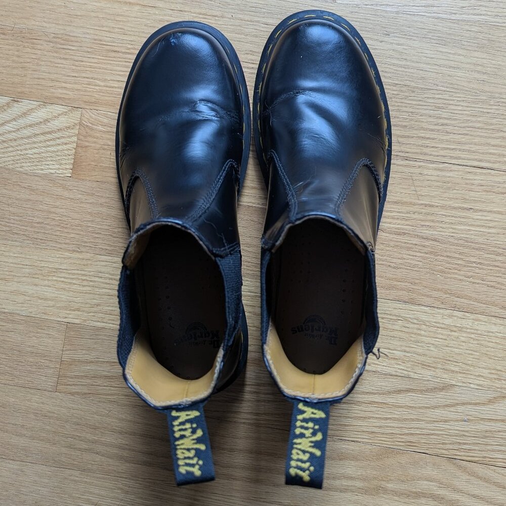 Dr. Marten's 2976 Women's Yellow Stitch Smooth Leather Chelsea Boots - Size 9 - Picture 3 of 6